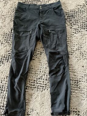 Houdini Trekkie pants
M3